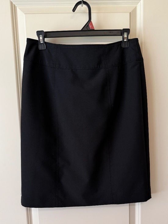 Worthington Dresses & Skirts - Worthington Classic Pencil Skirt size 10
